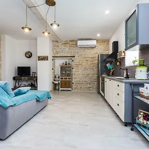 Nostalgija, Apartment